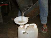 冷搾ココナッツ・オイル