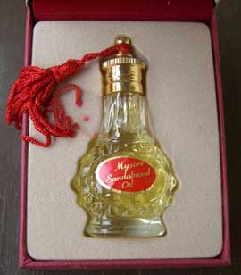 チャンダン（白檀・サンダルウッド）